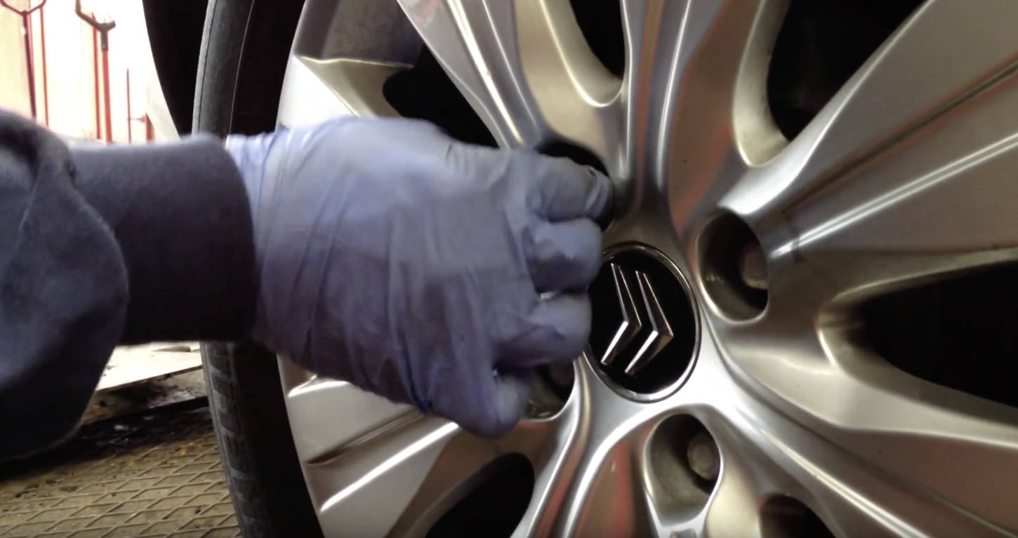 locking wheel nut removal